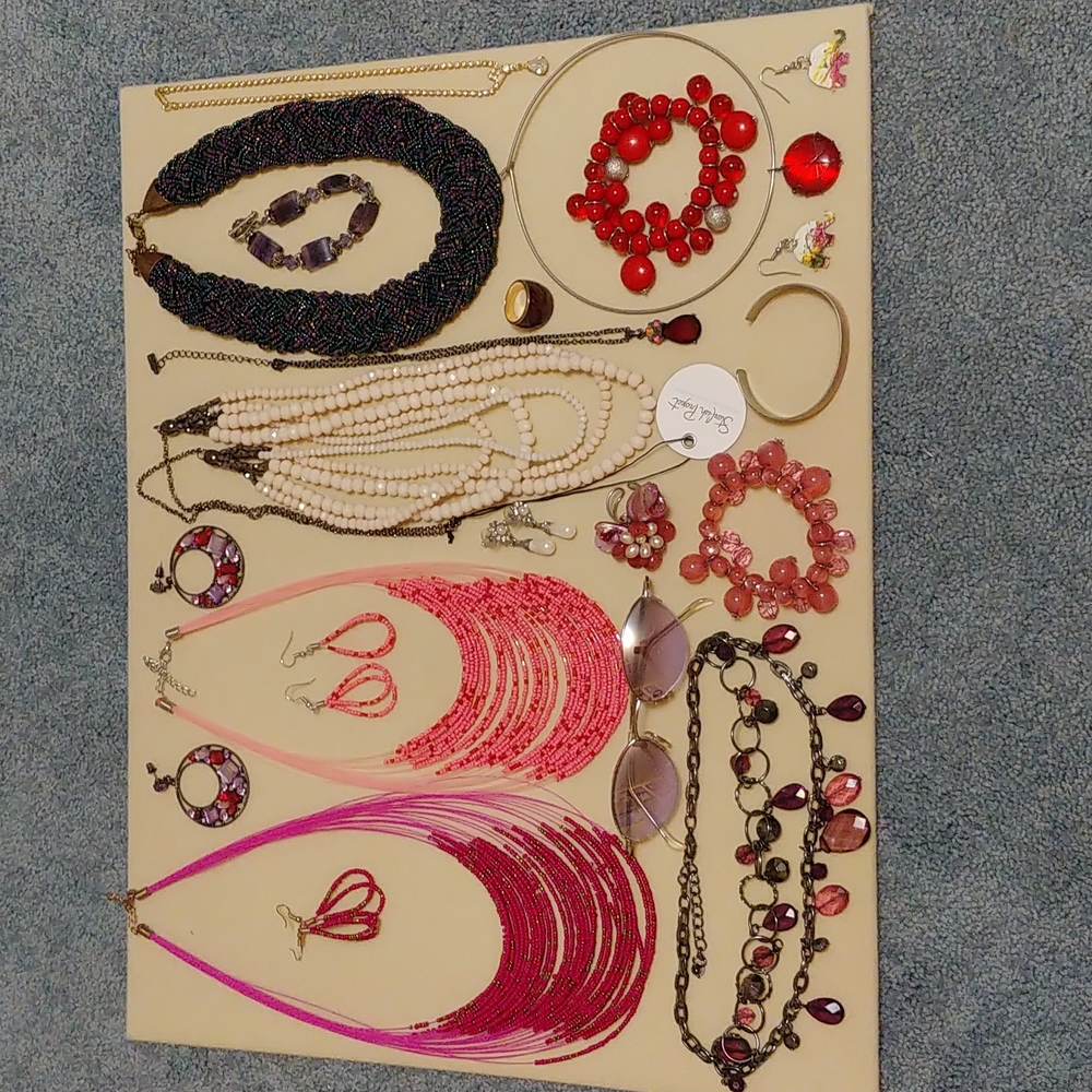 Jewelry Lot **20** pieces